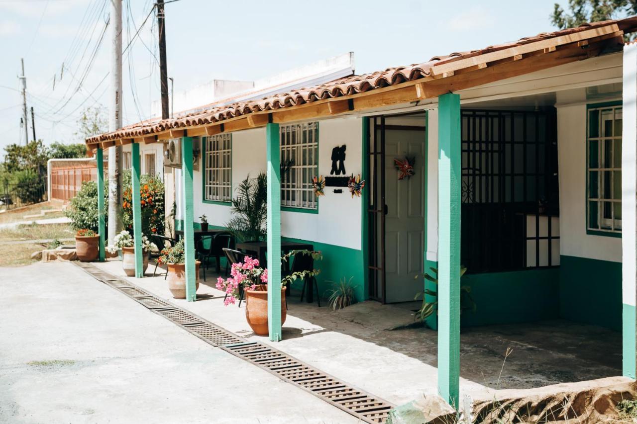 Hostel Travelers Chitré 外观 照片